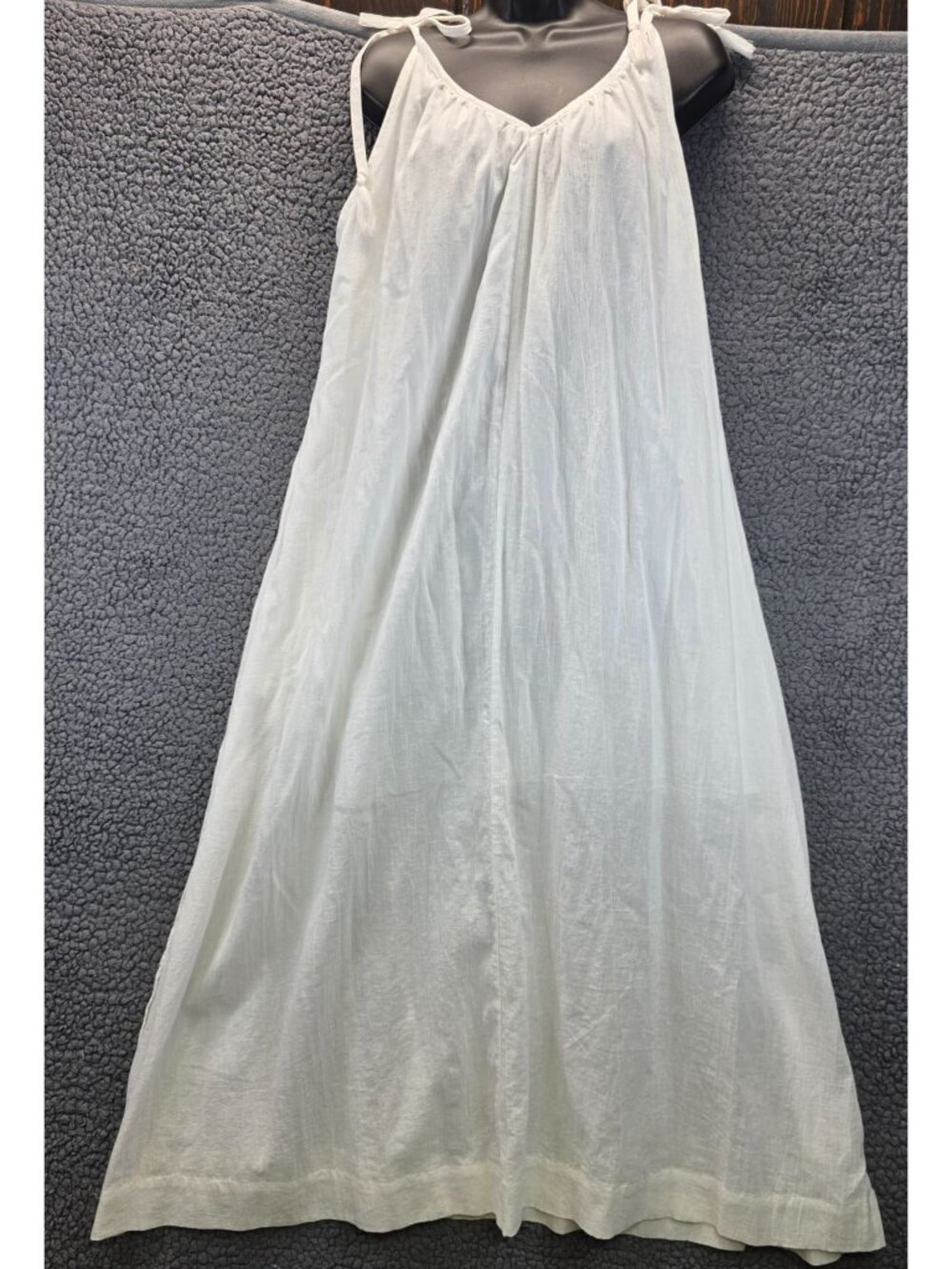 Old Navy Coastal Maxi A Line Dress XL White Spaghetti Flowy Beach Fairy Sundress